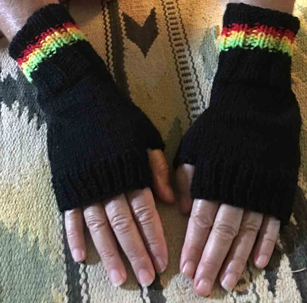 Rasta Black Gloves Fingerless Pure Wool Handknitted